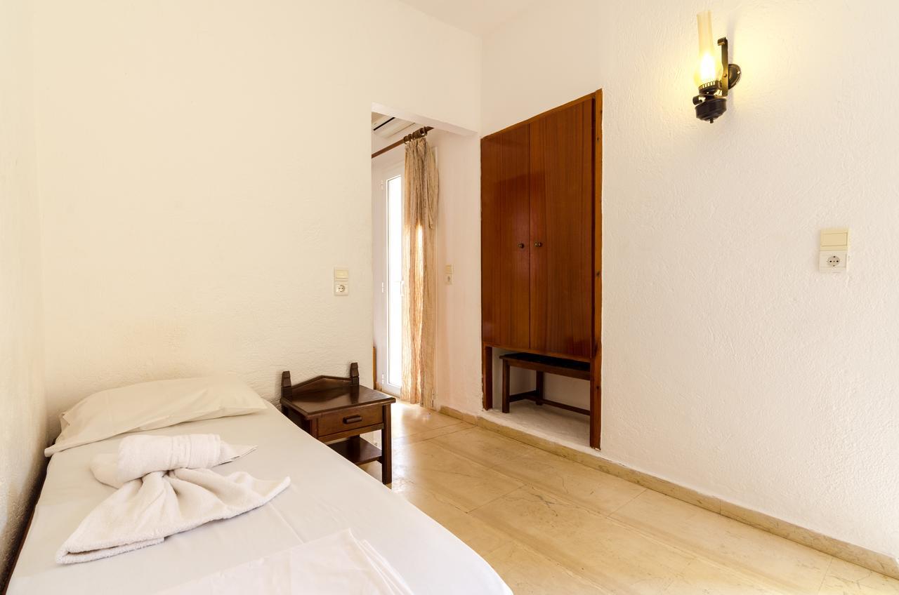 Village Oasis Annex ماليا المظهر الخارجي الصورة