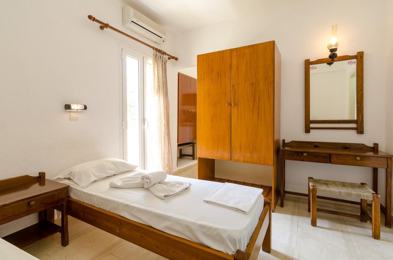 Village Oasis Annex ماليا المظهر الخارجي الصورة