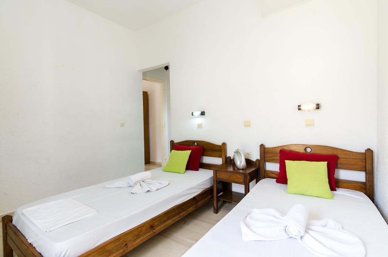 Village Oasis Annex ماليا المظهر الخارجي الصورة