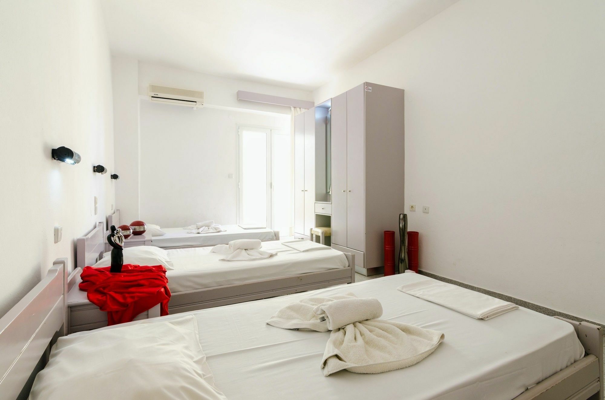 Village Oasis Annex ماليا المظهر الخارجي الصورة