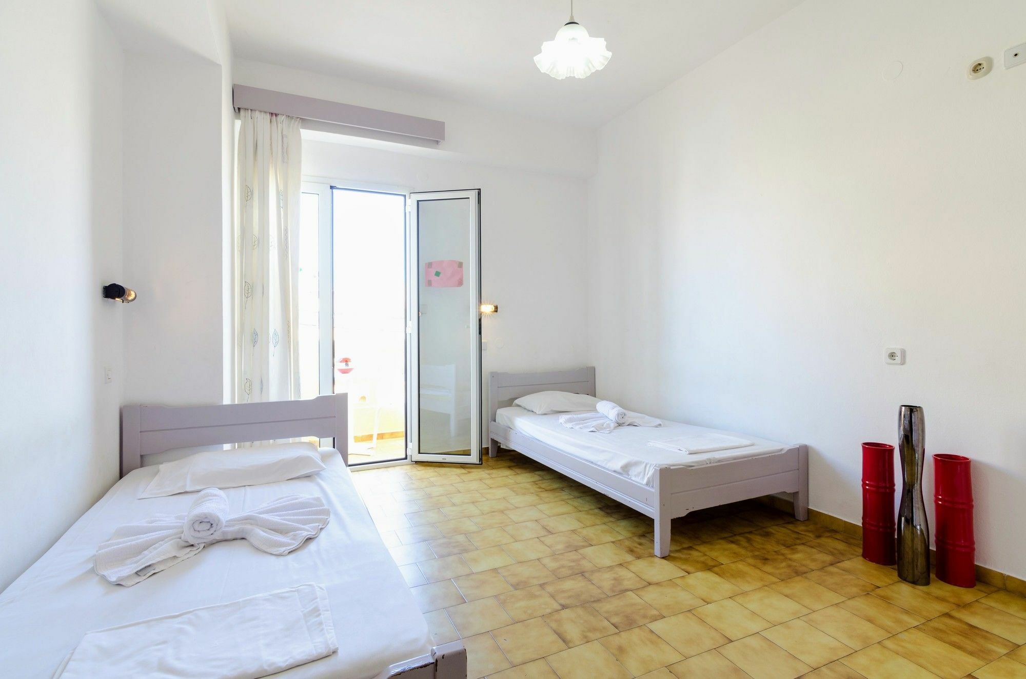 Village Oasis Annex ماليا المظهر الخارجي الصورة