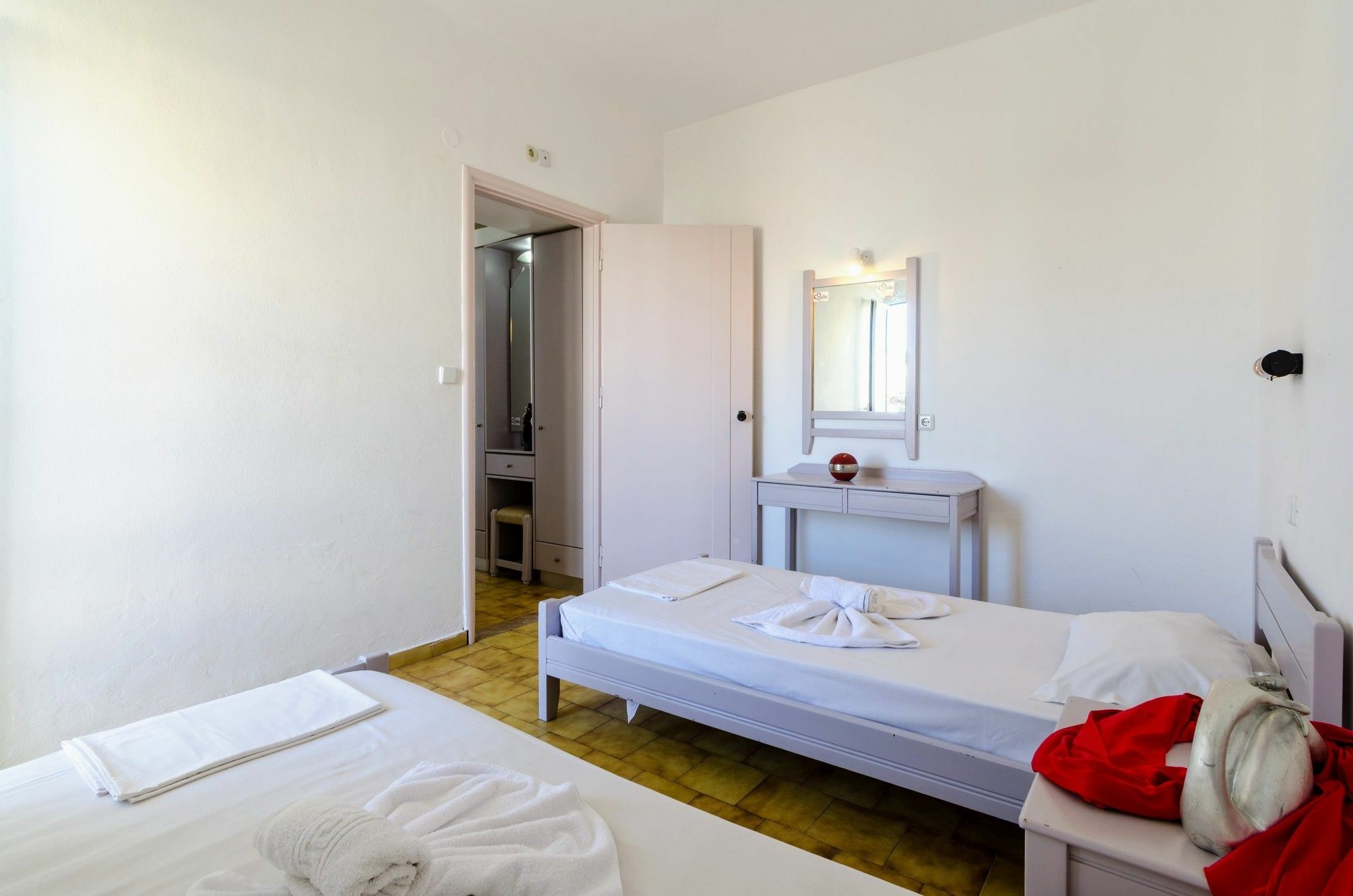 Village Oasis Annex ماليا المظهر الخارجي الصورة
